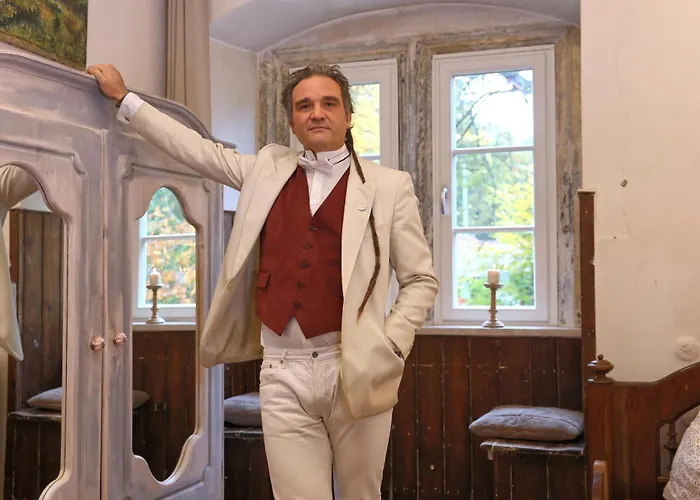 Daire Prinz Eugen & Salome Schloss Weitersroda *